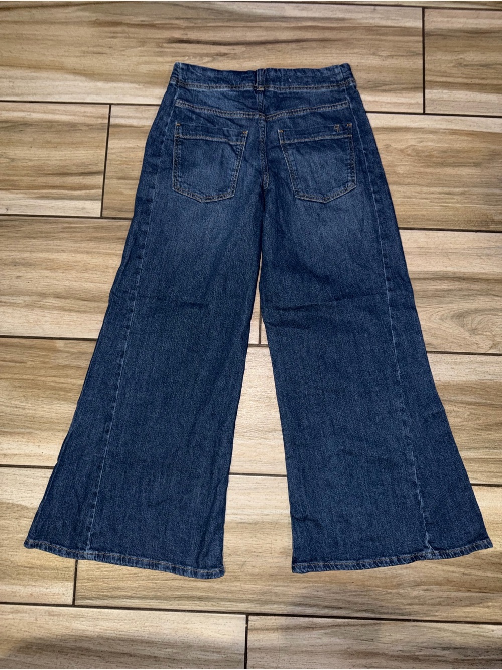 Pilcro Wide-Leg Flare Jeans in Dark Blue - Picture 3 of 7